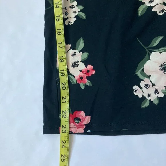 NWT J. Jill Wearever Collection Black Floral Pants Wide Leg Cropped Size Large - Picture 10 of 13